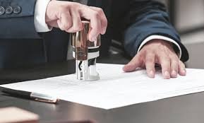 مشهد موثق في الرياض يطابق الهوية ويعتمد وكالة إلكترونيًا عبر منصة ناجز